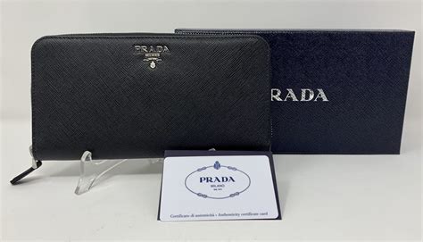 portafoglio donna prada usato